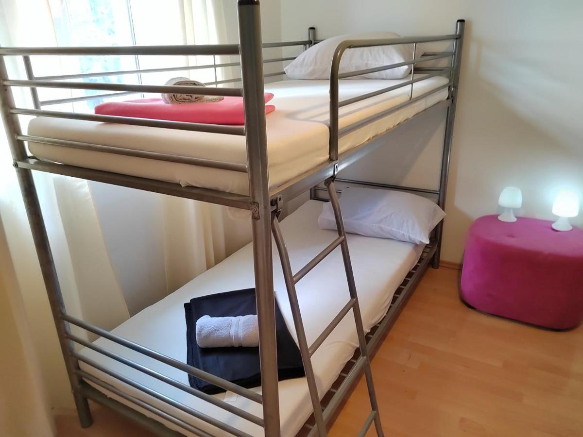 Hostel Rasema Трогир Экстерьер фото